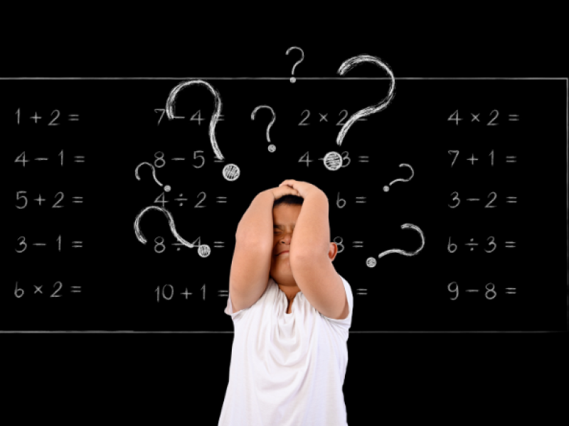 Locandina del webinar: L'importanza del trattamento mirato delle difficoltà aritmetiche: il caso di Math Trainer